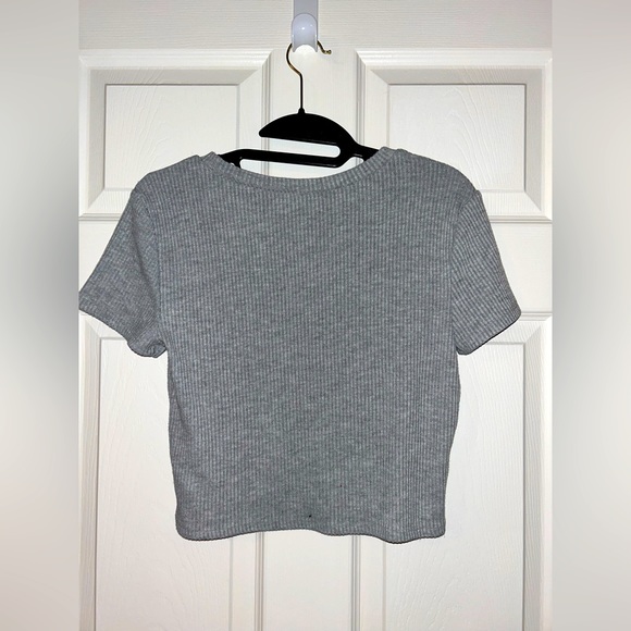 Forever 21 T-Shirt - Picture 3 of 3